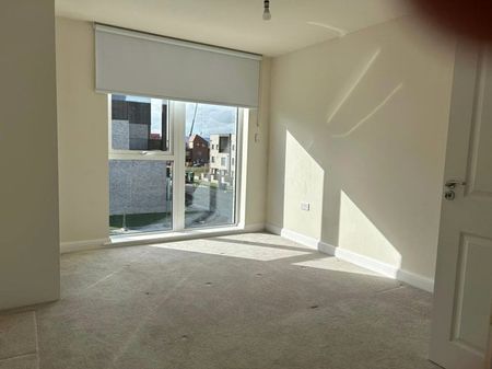 Genome Close, Cambridge, Cambridgeshire, CB3 0XX - Photo 3