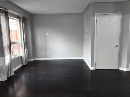 For Lease - 47 Cornish Drive, Clarington, Ontario - Photo 2