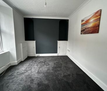 Glanmor Place, Llanelli, Carmarthenshire, SA15 2RG - Photo 2