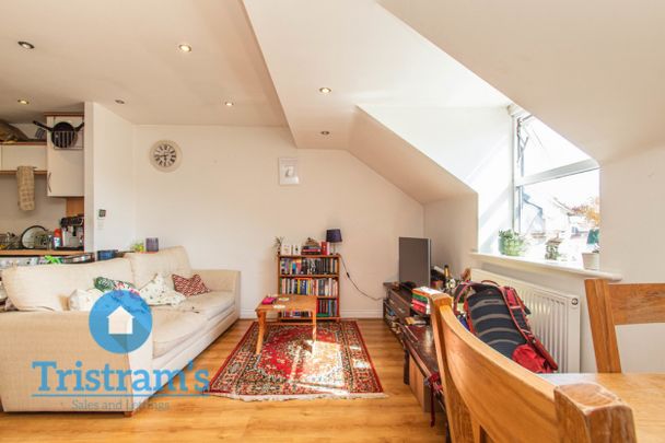 2 bed Apartment for Rent - Photo 1