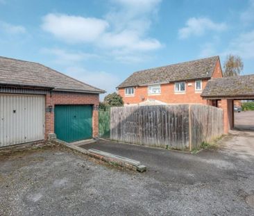 2 bedroom end of terrace house to rent - Photo 6