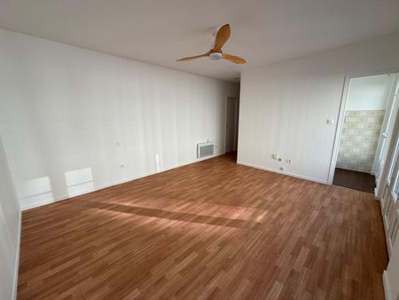 TOULOUSE / Location Appartement 1 Pièce 28 m² - Photo 3