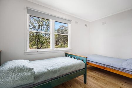 NEAT & TIDY THREE BEDROOM HOME - Photo 5