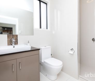 Stunning Family Home in Bardon - 56 Lorward Avenue - Photo 3