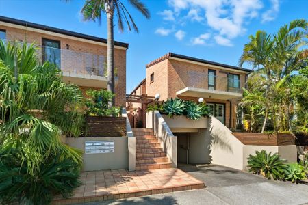 2/72-74 Ramsgate Avenue, Bondi Beach NSW 2026 - Townhouse For Rent | Domain - Photo 4