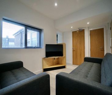 10 Well Street - Photo 3