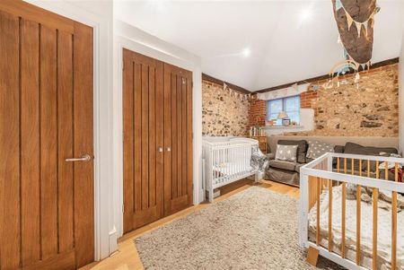 2 bedroom semi-detached house to rent - Photo 2