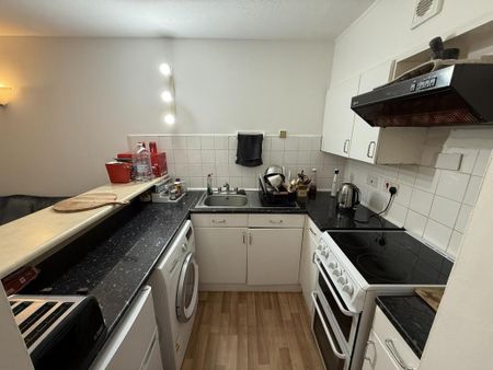 1 bedroom flat to rent - Photo 5