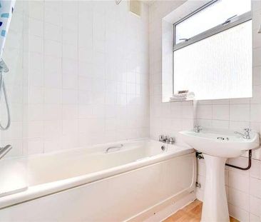 Parsons Green, London, SW6 - Photo 3