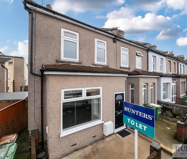 2 bedroom end of terrace house to rent - Photo 4