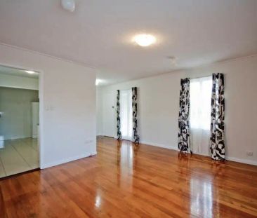 “Comfortable Family Home in Quiet Inala Location” - Photo 3