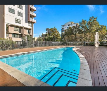 Coastal Living Meets City Convenience - Photo 6