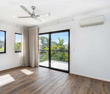 1 Heights Drive, Robina QLD 4226 - House For Rent | Domain - Photo 1