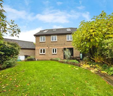 5 bedroom detached house to rent - Photo 3