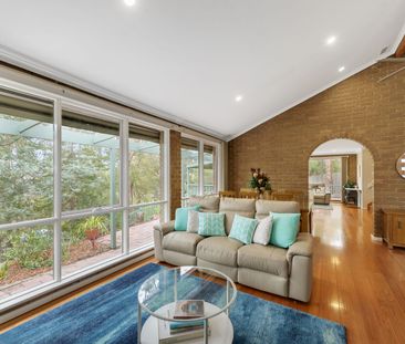 48 Milborne Cres, Eltham, Vic 3095 - Photo 1