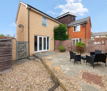 3 Bed Detached House, Drakeway, RG2 - Photo 4