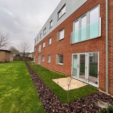 Guild House, Peterborough, Oundle Road - Photo 1