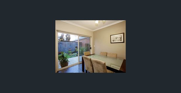 Modern 3 bedroom townhouse - Photo 1