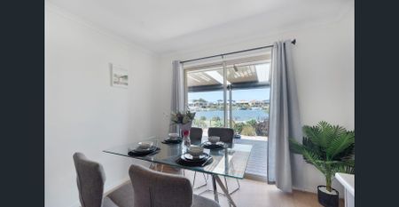 Stylish Island Living in a Peaceful Setting - Photo 4