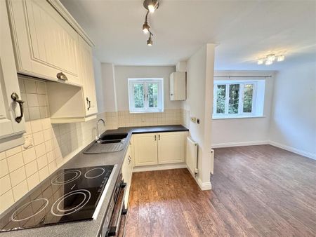 2 bedroom apartment to rent - Photo 5