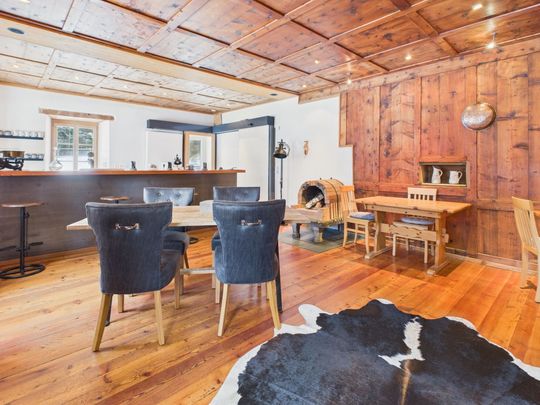 Generous single-family house in a quiet location in Bergün Filisur - Photo 1