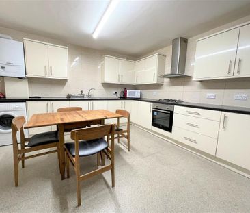 4 bedroom house to rent - Photo 3