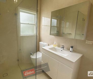 Immaculate 3-Bedroom Family Home – Prime Location! - Photo 1