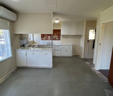 Sunny 3-Bedroom Family Home in the Heart of Howick - Photo 6