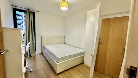 Albatross Way, London - Photo 4