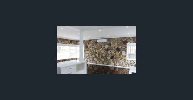 Spacious 3 Bedroom Home - Photo 1