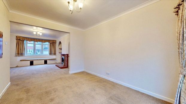 Stanwell Gardens, TW19, Surrey - Photo 1
