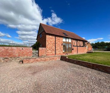 4 bedroom detached house to rent - Photo 3