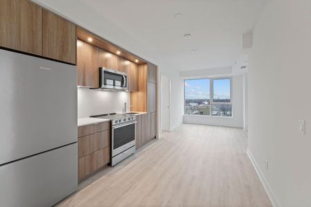 For Lease - 60 Central park roadway N/A Unit# 1004, Toronto, Ontario - Photo 3