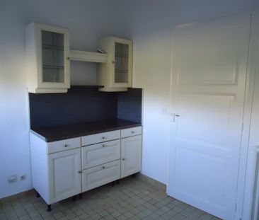 Location Appartement 5 pièces 101m² VARENNES VAUZELLES 58640 - Photo 4