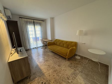 Middle Floor Apartment in San Pedro de Alcántara - Photo 3