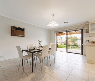 Spacious 5-Bedroom Family Home with Self-Contained Studio, Solar Pa... - Photo 5