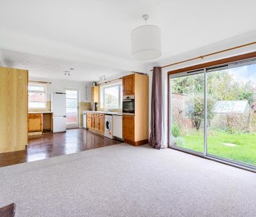 3 bedroom bungalow to rent - Photo 3