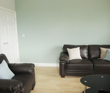 2 bedroom property to rent - Photo 2