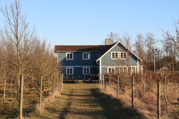 Broby Östergård, Ödeshög - Photo 1