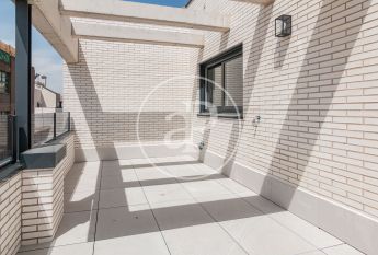 Penthouse for rent in Canillas (Hortaleza)