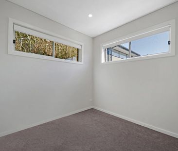 Modern Two Bedroom Granny Flat with Private Yard - Photo 1