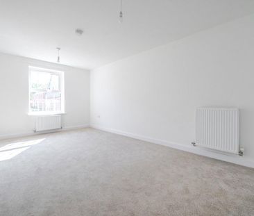 4 bedroom detached house to rent - Photo 1