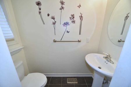 For Lease - 65 Aldonschool Court Unit# main+2nd flr, Ajax, Ontario - Photo 3