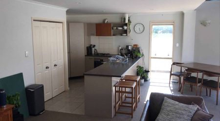 Orewa! 3 Bedroom 3 Bathrooms - Photo 3