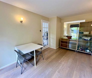 House share to rent - Photo 2
