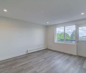 Studio Apartments Available - A louer • For Rent - Photo 1
