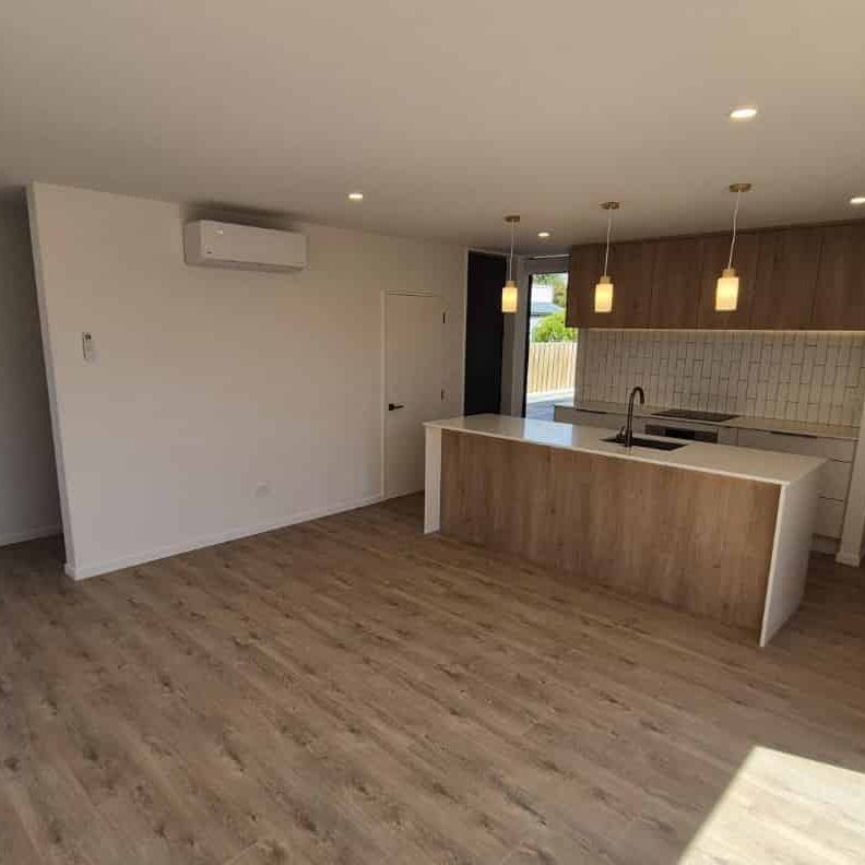 Stylish townhouse - Photo 1