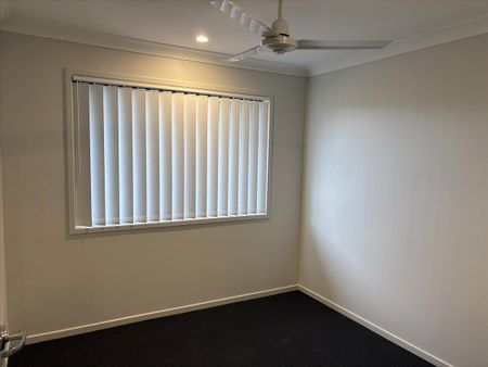 Modern Family Home In Quite Burpengary East Estate - Photo 4