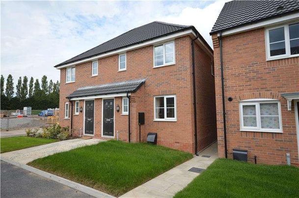 Indigo Drive, Burbage, Leicestershire, LE10 - Photo 1