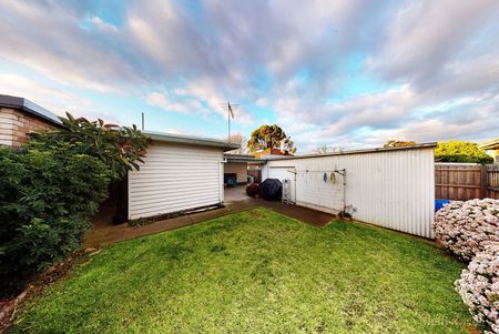 47 Benbow Street, Yarraville - Photo 3